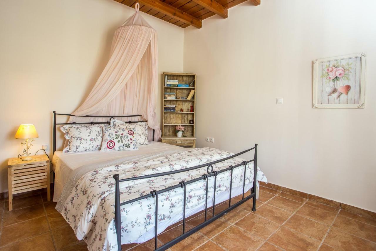Sunny Countryside Villa - With Private Pool Faliraki Bagian luar foto